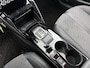 Peugeot 208 Allure Hybrid 110pk Automaat | Navigatie | Climate Control | Cruise Control | Parkeersensoren v+a | Armsteun | Digitaal instrumentenpaneel | Draadloze Apple Carplay / Android Auto | DAB+ radio | All seasonbanden | Led koplampen | Donker getint glas | 16" lichtmetalen velgen |