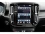 Volvo XC40 T5 Automaat Recharge 262PK R-Design | Panoramadak | Lederen bekleding | Adaptieve Cruise Control | Premium audio by Harman Kardon | Rondomzicht camera | Elektrisch verstelbare stoelen | Bestuurdersstoel met geheugenfunctie | Stuurwielverwarming |