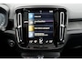 Volvo XC40 T5 Automaat Recharge 262PK R-Design | Panoramadak | Lederen bekleding | Adaptieve Cruise Control | Premium audio by Harman Kardon | Rondomzicht camera | Elektrisch verstelbare stoelen | Bestuurdersstoel met geheugenfunctie | Stuurwielverwarming |