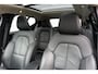 Volvo XC40 T5 Automaat Recharge 262PK R-Design | Panoramadak | Lederen bekleding | Adaptieve Cruise Control | Premium audio by Harman Kardon | Rondomzicht camera | Elektrisch verstelbare stoelen | Bestuurdersstoel met geheugenfunctie | Stuurwielverwarming |