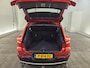 Volvo XC40 2.0 B3 Core | 4-Cilinder | Leer | Trekhaak | FusionRed | VolvoSelekt