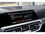 BMW 3-Serie 330e M-Sport *Pano* Stuurverw* HUD* Leder* ACC*