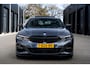 BMW 3-Serie 330e M-Sport *Pano* Stuurverw* HUD* Leder* ACC*