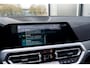 BMW 3-Serie 330e M-Sport *Pano* Stuurverw* HUD* Leder* ACC*