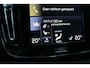 Volvo XC40 T5 Recharge Inscription | Electrische bedienbare voorstoelen | Stoelverwarming | Parkeerverwarming | Parkeersensoren voor + achter | Volvo on Call | Harman Kardon Premium Audio | Dealeronderhouden | Lederen Bekleding