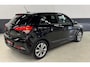 Hyundai i20 1.2 i-Motion Navi / Camera / Cruise / Stoel - stuurverwarming