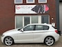 BMW 1-Serie 114i Business+ / Clima / 18 inch / PDC / Stoelverwarming