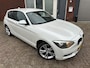 BMW 1-Serie 114i Business+ / Clima / 18 inch / PDC / Stoelverwarming