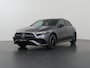 Mercedes-Benz A-klasse 250e Business Solution AMG | Panoramaschuifdak | Premium Plus | Head-up display | Dodehoekassistent |