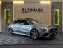 Mercedes-Benz A-klasse 250 Premium Plus AMG |PANO|CAMERA|SFEERVERLICHTING|DEALER ONDERHOUDEN|CARPLAY|224PK|
