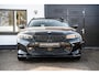 BMW 3-Serie Touring 330e M Zetels Pano H&K HU Trekhaak