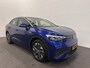 Volkswagen ID.5 Pro 77 kWh Airco ECC Warmtepomp PDC VA Navi Carplay Adaptive Cruise Control 19" Ambiente Verlichting Stoelverwarming