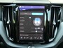 Volvo XC60 2.0 T8 Plug-in hybrid AWD Ultimate Dark | Facelift | Luchtvering | Bowers & Wilkens | 360°-camera | Panoramdak | Google | Trekhaak | Stuur-/Stoelverwarming V+A | Apple-/Android Carplay
