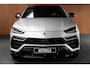 Lamborghini Urus 4.0 V8 HUD Leer Ceramic B&O 360° ACC Massage Alcantara hemel Elektr. achterklep Elektr. verstelbare stoelen met memory Stoel & Stuurverwarming Navi PDC Climate LM velgen