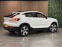 Volvo C40 Recharge Ultimate 69 kWh | Trekhaak | 96% SoH | All Season banden | 360° Camera | Harman Kardon | Elektrische bestuurdersstoel geheugen | Adaptieve Cruise Control | Stoel en Stuurwielverwarming | Panoramadak | Pilot Assist | BLIS Dode Hoek Detectie | 19 Inch | Passagiersstoel elektrisch | Charcoal Woolblend bekleding met wit stiksel en bies | Zitting verlenging voorstoelen | Google Infotainment | Warmtepomp | Keyless Drive | Parkeersensoren voor+achter | Draadloos telefoon opladen | Elektrisch bedienbare achterklep | DAB Radio | Apple Carplay/Android Auto | Volvo On Call met mobiele App functie | Crystal White Metallic |
