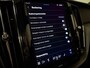 Volvo XC60 T6 AWD Recharge R-Design | MY22 Facelift Google | Harman Kardon | Adaptieve Cruise Control | 21 Inch | Schuifdak | Standkachel met Volvo On Call App | Stoel en Stuurwielverwarming | Parkeercamera | Full LED meesturende koplampen | Pilot Assist | Geïntegreerde kinderzitjes achterin | Elektrische voorstoelen geheugen | Contour stoelen met wit stiksel en bies | Zitting verlenging voorstoelen | Keyless Drive | Parkeersensoren voor en achter | Privacy Glass | Elektrisch bedienbare achterklep | DAB Radio | Apple Carplay/Android Auto | Onyx Black Metallic |