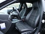 Mercedes-Benz GLA 180 7G-tronic Business Solution / XENON / HALF LEDER