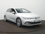 Volkswagen Golf 1.4 eHybrid Style Automaat - LED - Navigatie - Camera - Side Assist - Ergo-Active bestuurdersstoel - ACC - Sfeerverlichting