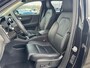 Volvo XC40 1.5 T5 Plug-in hybrid Plus Bright | Adaptieve Cruise Control | Trekhaak | Leder | Elektr. Stoelen | Memory | Stoel + Stuurverwarming | Harman Kardon Audio | 19 Inch | All-Seasons | Getint Glas | Camera |