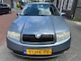 Skoda Fabia Combi 1.4-16V Elegance AUTOMAAT Nieuwe Apk Airco Cruise Pano Soms happert bij weg rijden