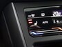 Volkswagen Polo 1.0 TSI R-Line Edition | Navigatie | Panoramisch dak | LED Matrix koplampen | Dynamisch knipperlicht achter | Stoelverwarming | Achteruitrij camera