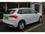 Skoda Kamiq 1.5 TSI ACT 150pk Ambition DSG Automaat / Navigatie by APP / LED / LM 16 inch / Camera / Verwarmb voorstoelen / ACC Cruise