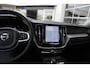 Volvo XC60 2.0 T6 Plug-in hybrid AWD Core Bright Long Range!*Perfect Onderh.*1ste Eig.*Elek. Trekhaak/Pano/Stoelverw./Stuurverw./Keyless Entry+Go/Camera/Apple Carplay-Android/DAB/LED/Parkeersens.V+A/18 inch LM*