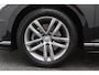 Volkswagen Passat Variant 1.6 TDI DSG Highline Business R-Line Panoramadak, Virtual Cockpit, Trekhaak, Camera, Apple Carplay, PDC, 17''