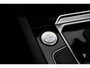 Volkswagen Passat Variant 1.6 TDI DSG Highline Business R-Line Panoramadak, Virtual Cockpit, Trekhaak, Camera, Apple Carplay, PDC, 17''