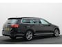Volkswagen Passat Variant 1.6 TDI DSG Highline Business R-Line Panoramadak, Virtual Cockpit, Trekhaak, Camera, Apple Carplay, PDC, 17''