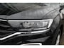 Volkswagen T-Roc 1.5 TSI Sport | Trekhaak | Stoelverwarming | Climate Control | Adaptive Cruise Control | Camera | Elektrische Klep | Navigatie |