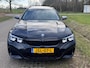 BMW 3-Serie 318I MSPORT / PANO / 19INCH / 24DKM