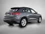 Audi Q3 35 TFSI S edition 150 PK | S-line | Automaat | Camera | Panoramadak | Navigatie | Leder | Cruise Control | Climate Control | Stoelverwarming | Lichtmetalen velgen |