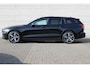 Volvo V60 2.0 T8 Plug-in hybrid AWD Ultra Perf. Ed. Dark | Nappa leder Charcoal | Polestar Engineered software | Panoramadak | Visual Park Assist | 6,4 kw Boordlader | Adaptive Cruise control | Pilot Assist | Premium Pack | Preconditioning met timer | Getinte ramen | Headup display | Full Led | Driver Assistance | Driver Awareness | 19" 5-Triple Spaaks Black Diamond Cut | Bowers & Wilkins Audiosysteem | Google Maps | Google Assistant | Blis | Elektrische achterklep | Stoelventilatie voor | Stoelmassage voor | Verwarmbaar stuurwiel | Keyless | Elektrisch verstelbare voorstoelen met geheugen | Lichting Pack | Stoelverwarming voor en achter | Apple Carplay | Volvo Car UX | Elektrisch bedienbare achterklep | Verlichtingspack 2