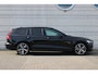 Volvo V60 2.0 T8 Plug-in hybrid AWD Ultra Perf. Ed. Dark | Nappa leder Charcoal | Polestar Engineered software | Panoramadak | Visual Park Assist | 6,4 kw Boordlader | Adaptive Cruise control | Pilot Assist | Premium Pack | Preconditioning met timer | Getinte ramen | Headup display | Full Led | Driver Assistance | Driver Awareness | 19" 5-Triple Spaaks Black Diamond Cut | Bowers & Wilkins Audiosysteem | Google Maps | Google Assistant | Blis | Elektrische achterklep | Stoelventilatie voor | Stoelmassage voor | Verwarmbaar stuurwiel | Keyless | Elektrisch verstelbare voorstoelen met geheugen | Lichting Pack | Stoelverwarming voor en achter | Apple Carplay | Volvo Car UX | Elektrisch bedienbare achterklep | Verlichtingspack 2