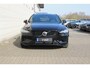 Volvo V60 2.0 T8 Plug-in hybrid AWD Ultra Perf. Ed. Dark | Nappa leder Charcoal | Polestar Engineered software | Panoramadak | Visual Park Assist | 6,4 kw Boordlader | Adaptive Cruise control | Pilot Assist | Premium Pack | Preconditioning met timer | Getinte ramen | Headup display | Full Led | Driver Assistance | Driver Awareness | 19" 5-Triple Spaaks Black Diamond Cut | Bowers & Wilkins Audiosysteem | Google Maps | Google Assistant | Blis | Elektrische achterklep | Stoelventilatie voor | Stoelmassage voor | Verwarmbaar stuurwiel | Keyless | Elektrisch verstelbare voorstoelen met geheugen | Lichting Pack | Stoelverwarming voor en achter | Apple Carplay | Volvo Car UX | Elektrisch bedienbare achterklep | Verlichtingspack 2