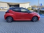 Toyota Yaris 1.5 Hybrid LAUNCH EDITION NAVI 17' LM-VELGEN STOELVERW JBL-AUDIO KEYLESS APPLE/ANDROID HEAD-UP DODEHOEKDETECTIE 1E-EIG NL-AUTO