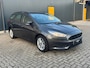 Ford Focus Wagon 1.0 Trend Edition * Navigatie * Parkeersensoren * Airco * Lichtmetalen Velgen *
