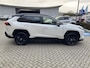 Toyota RAV4 2.5 Hybrid AWD Bi-Tone STOEL/STUURVERW PARK-SENSOREN APPLE/ANDROID ELEK-ACHTERKLEP AD-CRUISE LEDER LM-VELGEN KEYLESS CAMERA