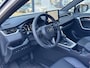 Toyota RAV4 2.5 HYBRID BI-TONE AWD STOEL/STUURVERW PARK-SENSOREN APPLE/ANDROID ELEK-ACHTERKLEP AD-CRUISE LEDER LM-VELGEN KEYLESS CAMERA