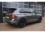 Volkswagen Tiguan 1.5 TSI ACT Highline Business R Pano/Trekhaak/Camera!