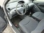 Toyota Yaris 1.0-16V VVT-i Terra