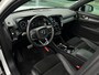 Volvo XC40 1.5 T2 R-Design Automaat, Panoramadak, Trekhaak semi elektrisch inklapbaar, Elektrisch verstelbare stoelen, Stoel- en stuurverwarming, Harman Kardon audio, 360 graden parkeercamera