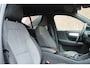 Volvo XC40 T4 Recharge R-Design | Trekhaak | Apple Carplay/ Android Auto | Parkeerverwarming | 18'' Lichtmetalen Velgen | Cruise Control | Navigatie | Bluetooth Telefonie & Multimedia | DAB+ Radio