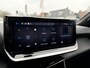 Peugeot 2008 1.2 Hybrid 145 Allure | Climate & Cruise Control | Parkeersensoren voor + achter | AppleCarplay/Android Auto |
