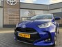 Toyota Yaris HYBRID 115 DYNAMIC COMFORT-PACK STOEL/STUURVERW PARK-SENSOREN BLIND-SPOT CLIMA AD-CRUISE NL-AUTO