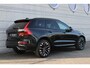 Volvo XC60 2.0 T8 Plug-in hybrid AWD Ultra Black Edition Exec | Nordico Microtech Cardamom Quilted bekleding | Panoramadak | Visual Park Assist | 6,4 kw Boordlader | Actieve Luchtvering met Four-C | Adaptive Cruise control | Pilot Assist | Premium Pack | Preconditioning met timer | Getinte ramen | Headup display | Full Led | Driver Assistance | Driver Awareness | 21" 5-Spaaks V-velg glanzend zwart Diamond Cut | Bowers & Wilkins Audiosysteem | Google Maps | Google Assistant | Blis | Elektrische achterklep | Stoelventilatie voor | Verwarmbaar stuurwiel | Keyless | Elektrisch verstelbare voorstoelen met geheugen | Lichting Pack | Stoelverwarming voor en achter | Apple Carplay | Volvo Car UX | Elektrisch bedienbare achterklep | Verlichtingspack 2