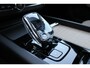 Volvo XC60 2.0 T8 Plug-in hybrid AWD Ultra Black Edition Exec | Nordico Microtech Cardamom Quilted bekleding | Panoramadak | Visual Park Assist | 6,4 kw Boordlader | Actieve Luchtvering met Four-C | Adaptive Cruise control | Pilot Assist | Premium Pack | Preconditioning met timer | Getinte ramen | Headup display | Full Led | Driver Assistance | Driver Awareness | 21" 5-Spaaks V-velg glanzend zwart Diamond Cut | Bowers & Wilkins Audiosysteem | Google Maps | Google Assistant | Blis | Elektrische achterklep | Stoelventilatie voor | Verwarmbaar stuurwiel | Keyless | Elektrisch verstelbare voorstoelen met geheugen | Lichting Pack | Stoelverwarming voor en achter | Apple Carplay | Volvo Car UX | Elektrisch bedienbare achterklep | Verlichtingspack 2