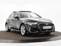 Audi A3 Sportback 40 TFSIe 204pk S-tronic S Edition · Panoramadak · Apple/Android Car Play · Lederen Bekleding · Cruise Control · Navigatie · Stoelverwarming · P-Sensoren · 17'' Inch ·
