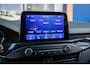 Ford Focus Wagon 1.0 EcoBoost Hybrid ST Line Business | Camera | Apple Carplay/Android Auto | Cruise adaptief | Stoel/stuur/voorruit verwarming | Navi | Clima | Achteruitrijcamera | Apple Carplay/Android Auto|telefoonintegratie premium | Comfortstoel(en)